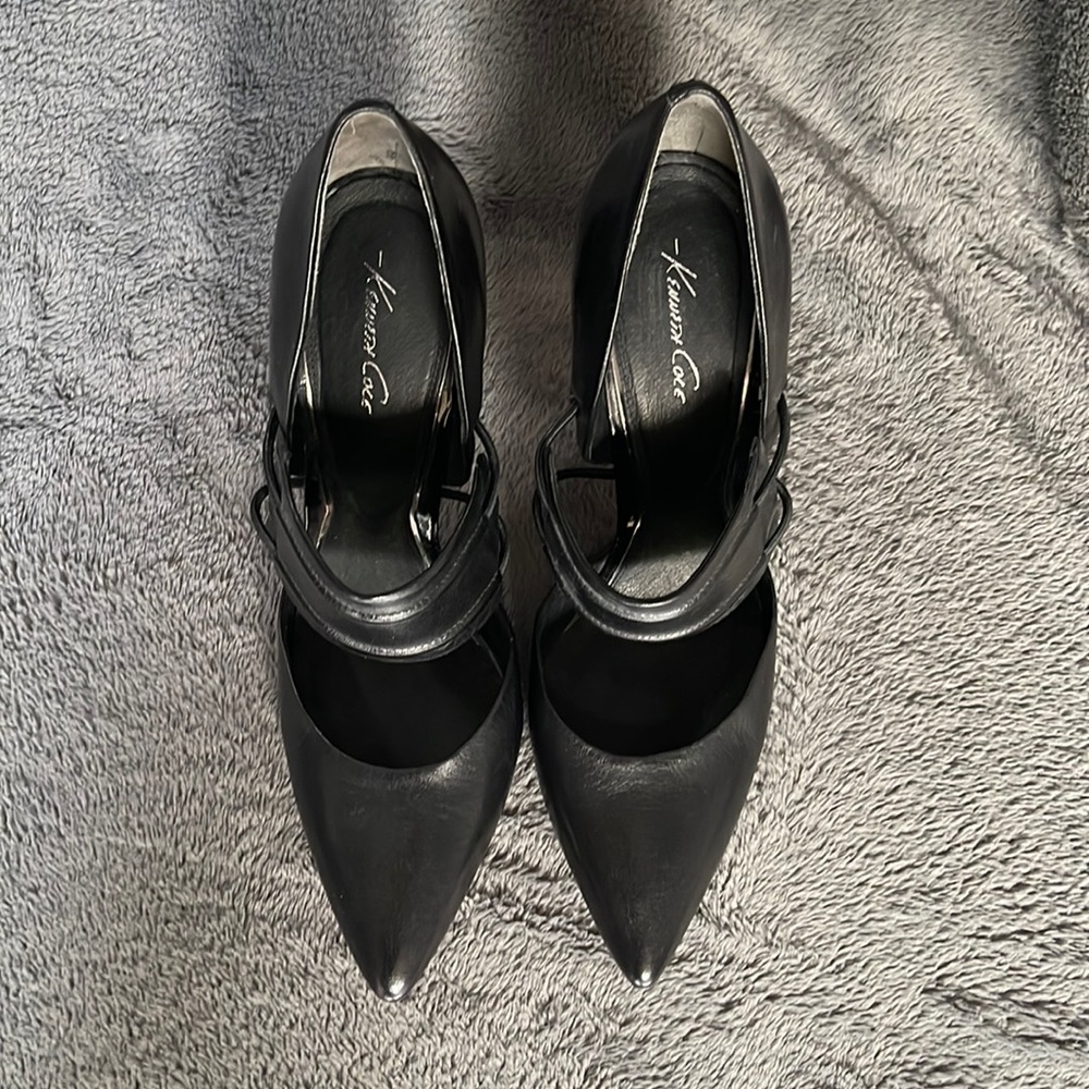 Kenneth Cole Black Leather Heels Size 9M (4” High Heel)  New never worn no box